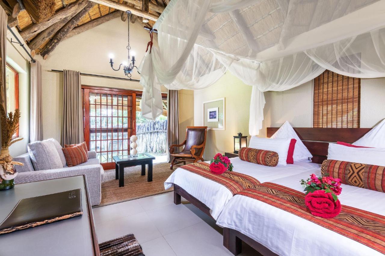 Frans Indongo Lodge Otjiwarongo Exterior photo