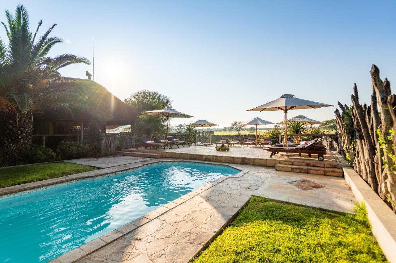 Frans Indongo Lodge Otjiwarongo Exterior photo