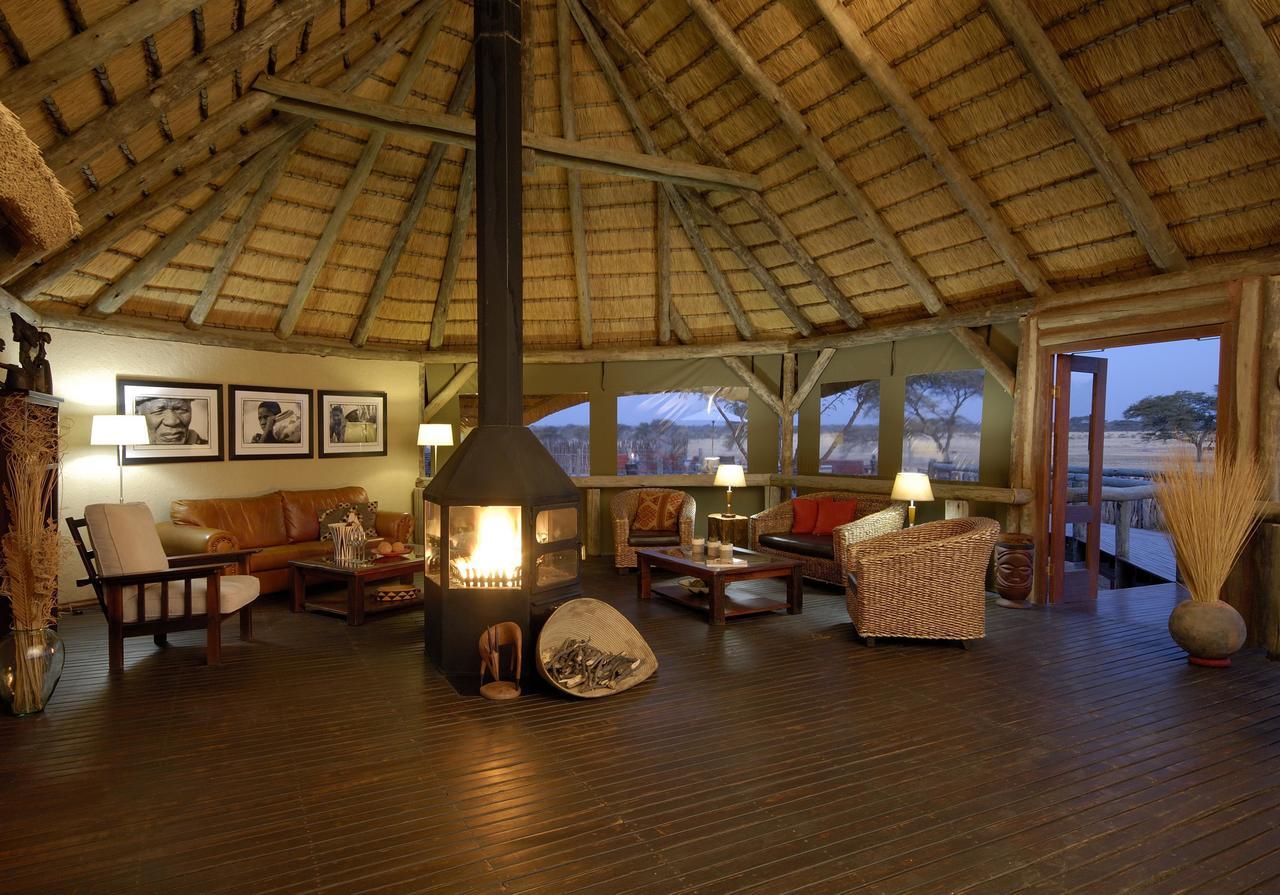 Frans Indongo Lodge Otjiwarongo Exterior photo