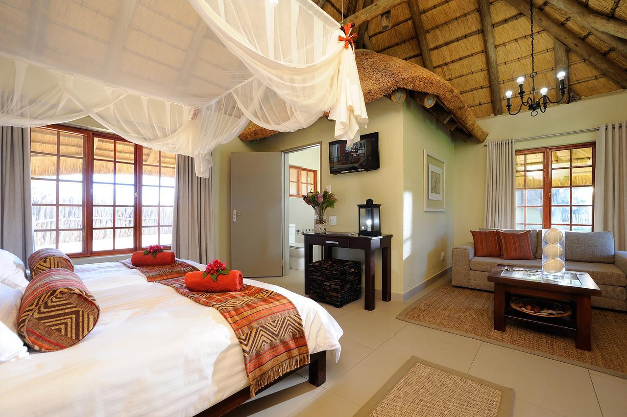 Frans Indongo Lodge Otjiwarongo Exterior photo
