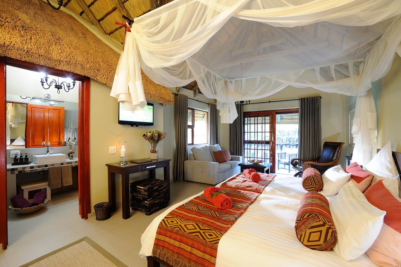 Frans Indongo Lodge Otjiwarongo Exterior photo